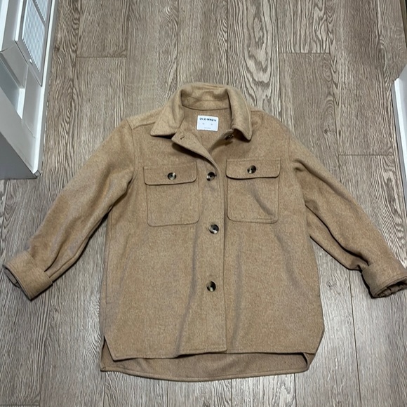 Old Navy shacket in XS - Picture 1 of 2